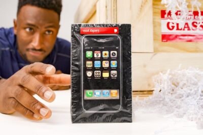 $40,000 Unboxing the OG 2007 iPhone with MKBHD